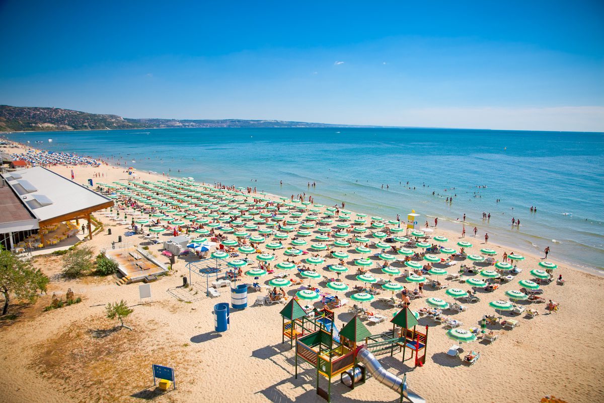 Tanie wakacje nad Morzem Czarnym za 835 PLN! Czarterowe loty z Katowic i 7 nocy w apartamencie