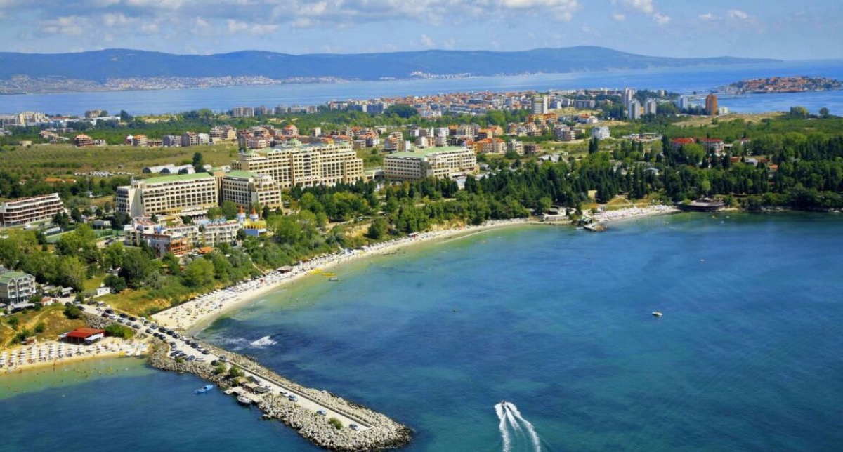 Zakończenie lata w Bułgarii: all inclusive w 5* hotelu nad Morzem Czarnym od 1193 PLN. Wyloty z 3 miast