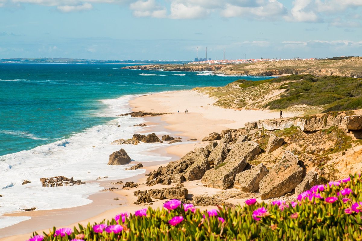 7 dni w Portugalii na wybrzeżu Oceanu Atlantyckiego za 972 PLN. Loty do Porto z Warszawy i 4* hotel przy plaży