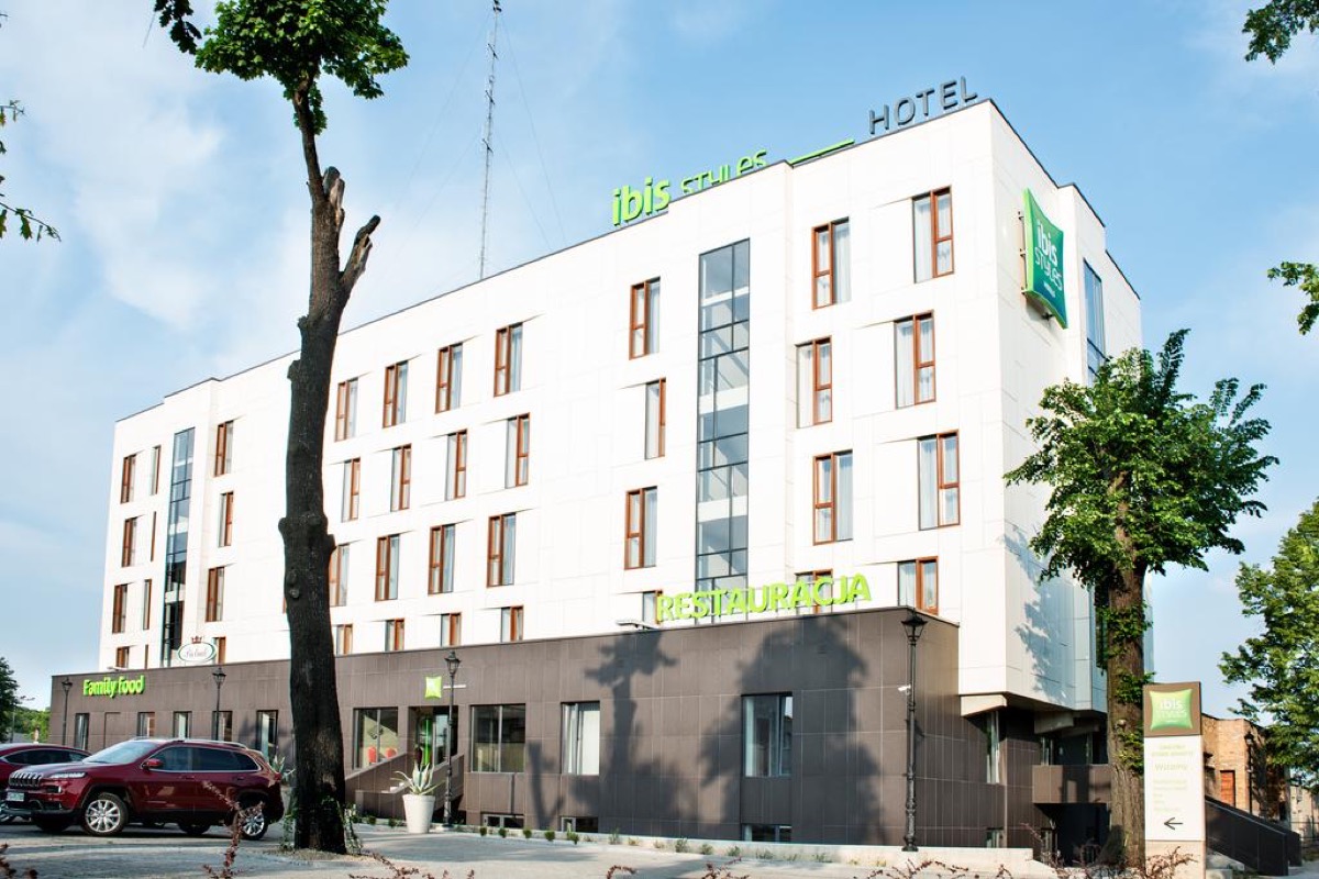 Odkryjcie Gniezno z aplikacją Królika GOń: noclegi ze śniadaniami w ibis Styles Stare Miasto za 190 PLN/pokój