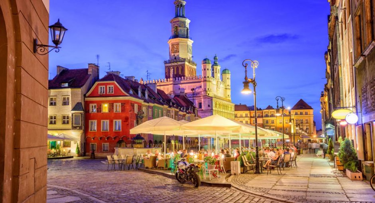 Dzień św. Marcina w Poznaniu 40 proc. taniej! Noclegi ze śniadaniami w 4* Park Inn by Radisson za 199 PLN/pokój
