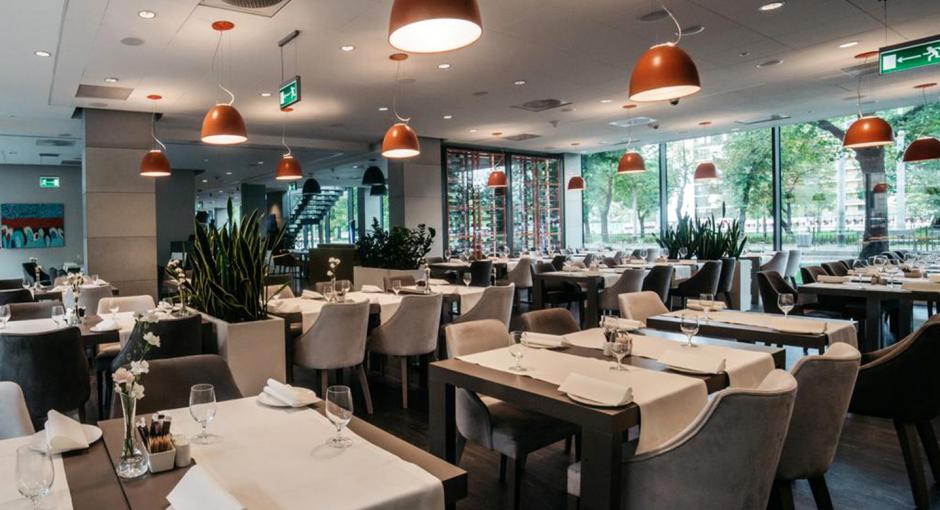 Q Hotel Plus