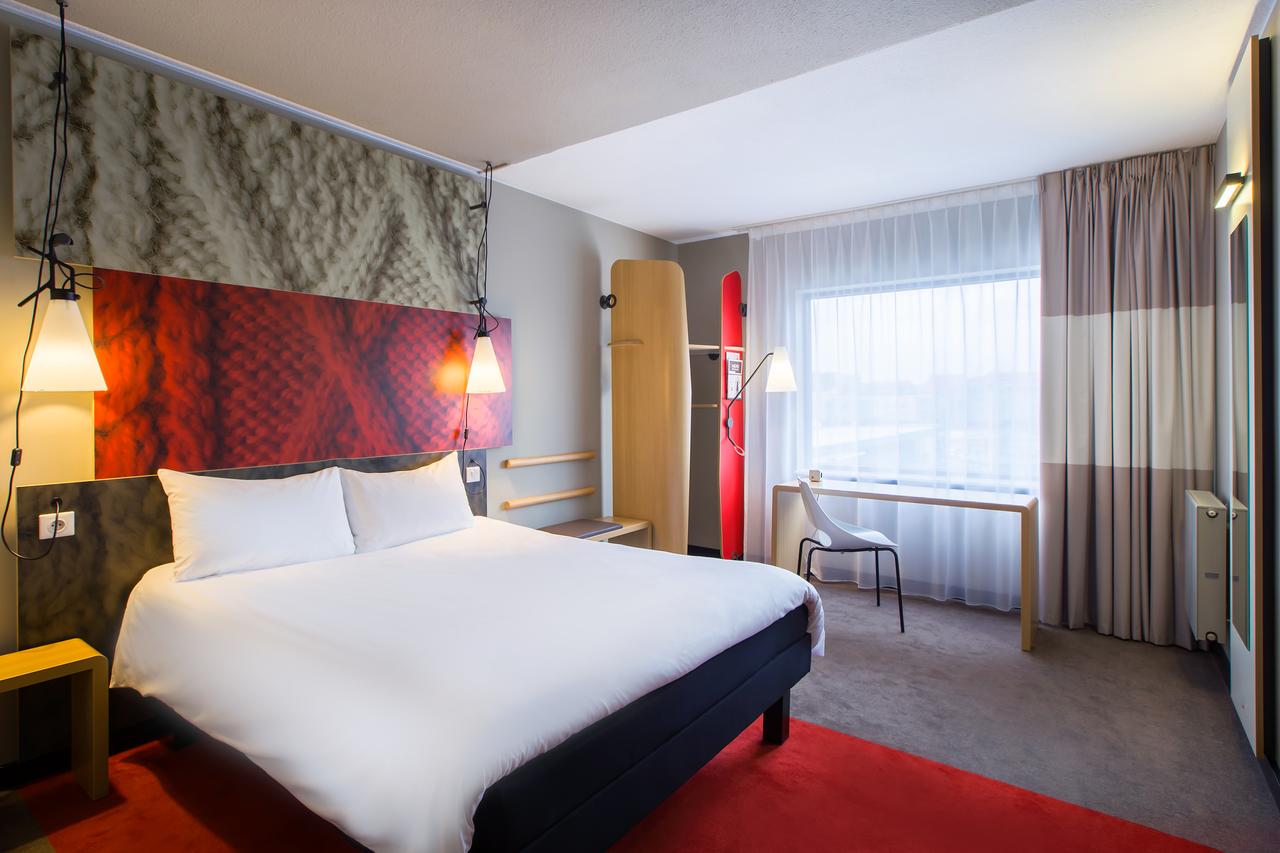 Długi listopadowy weekend i Dzień św. Marcina w Poznaniu: noclegi w 3* hotelu Ibis w centrum za 169 PLN/pokój