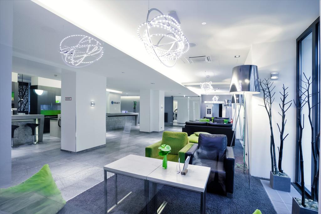 Select Hotel Berlin The Wall