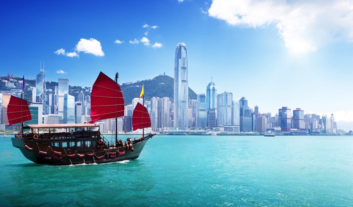 Tanie loty do Hongkongu z Warszawy od 1742 PLN