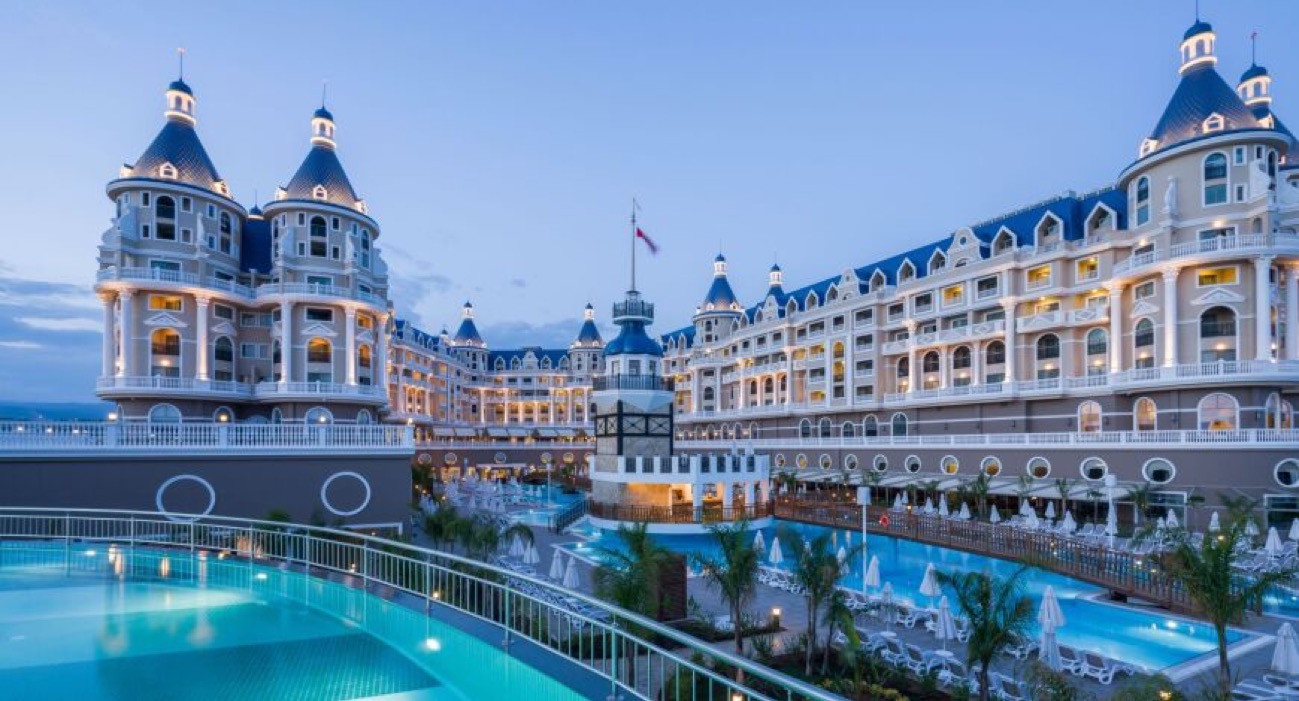 Ultra all inclusive w Turcji: tydzień w 5* hotelu Haydarpasha Palace za 1615 PLN. Wylot z Warszawy