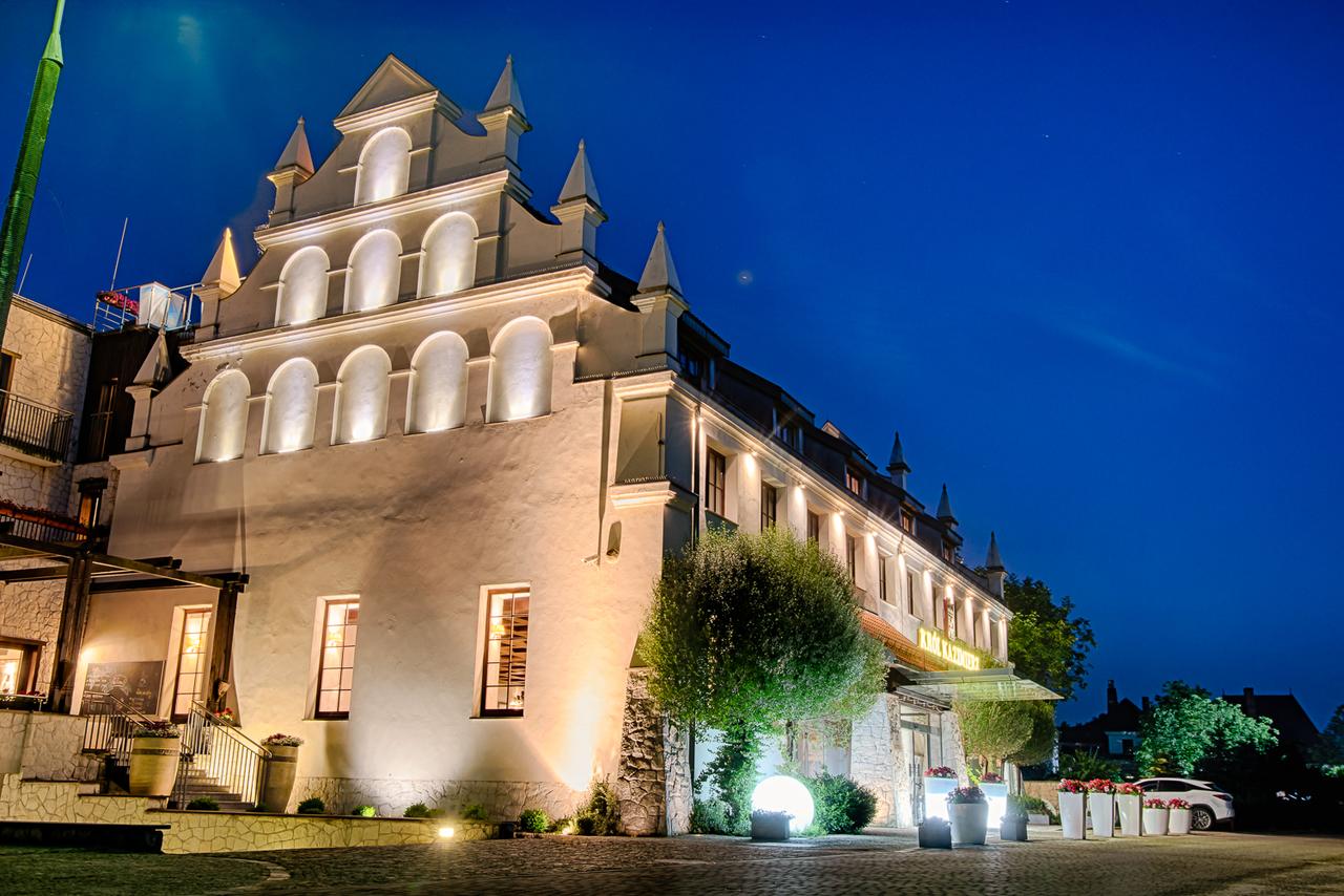 Wypoczynek zimą: okołoweekendowe noclegi ze śniadaniami w 4* hotelu Król Kazimierz za 270 PLN/pokój