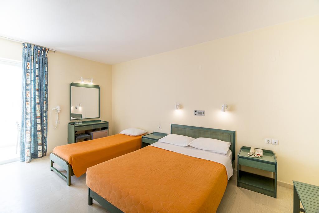 Evelyn Beach Hotel