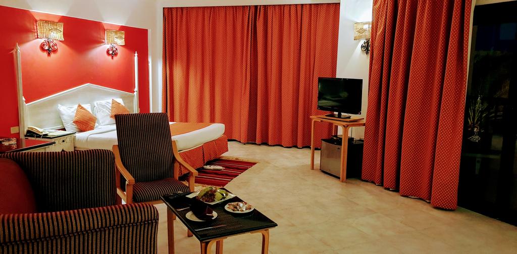 Flamenco Beach & Resort