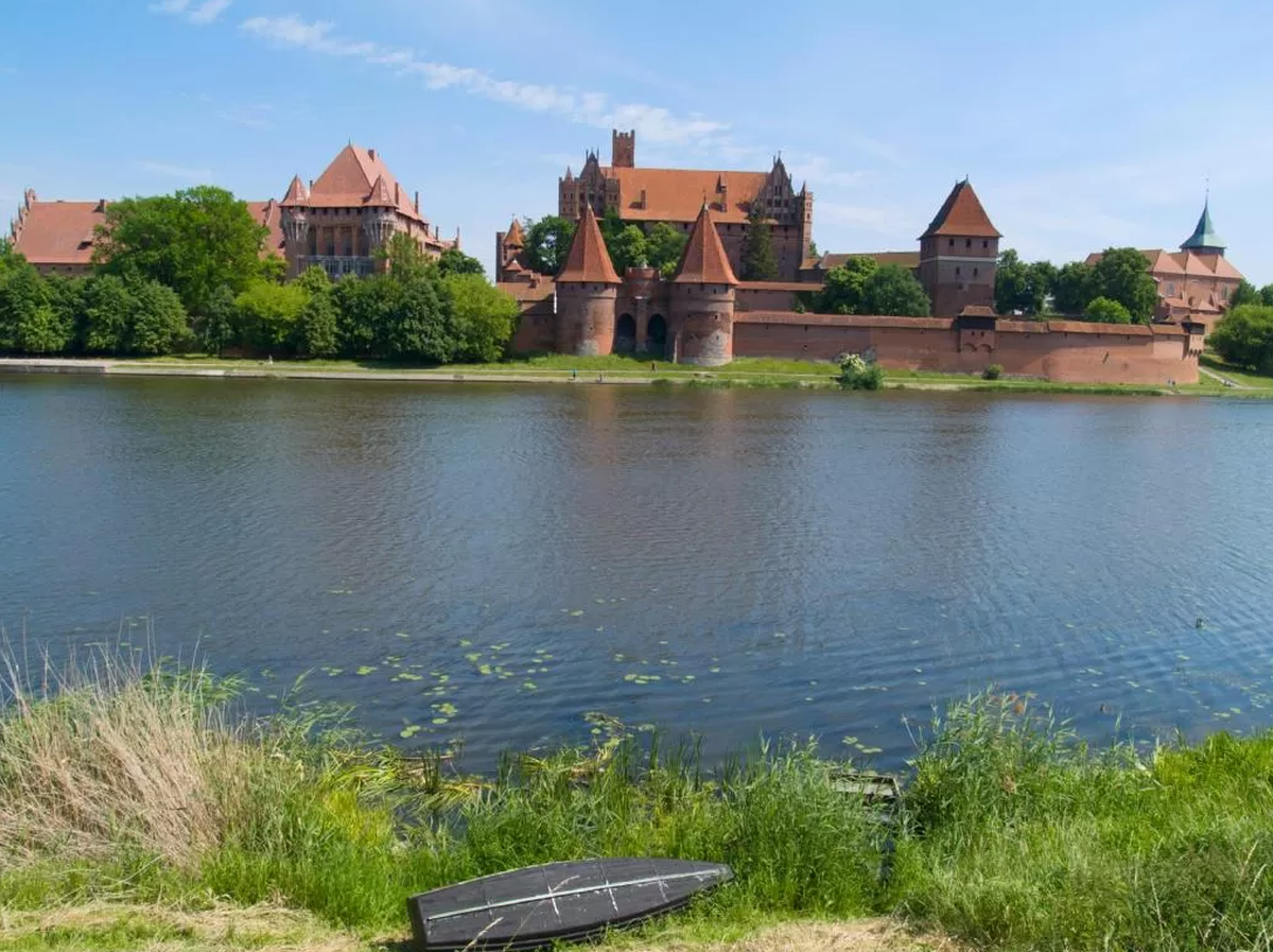 Wiosenna wycieczka do Malborka: weekendowe noclegi ze śniadaniami oraz widokiem na zamek za 160 PLN/pokój