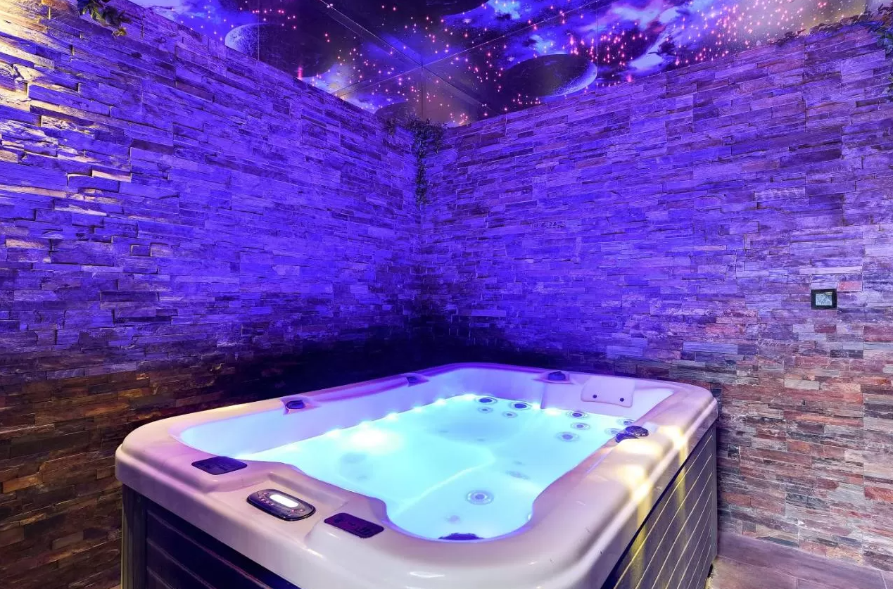 Jacuzzi