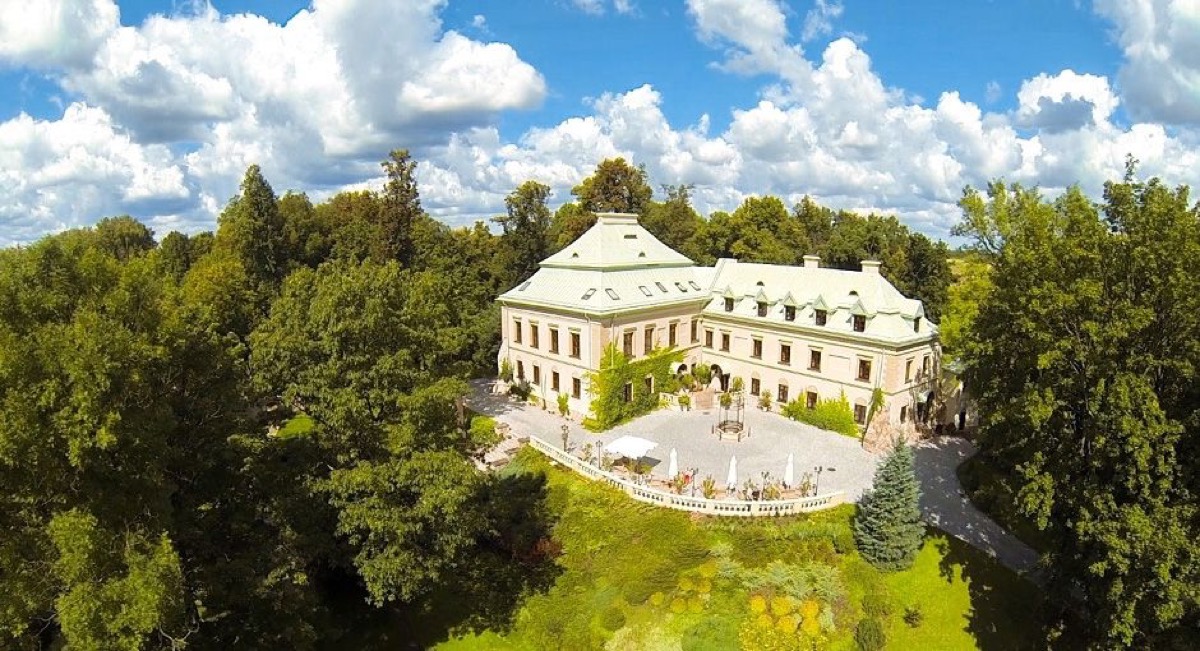 Luksusowy hotel tylko dla dorosłych! Noclegi z wyżywieniem w 5* Manor House SPA za 399 PLN/pokój