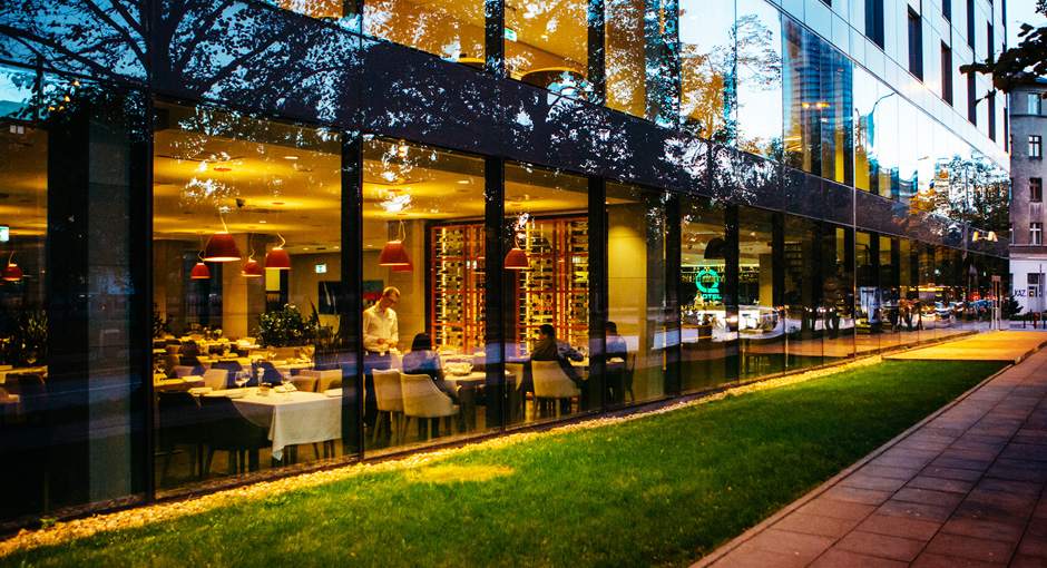 Q Hotel Plus