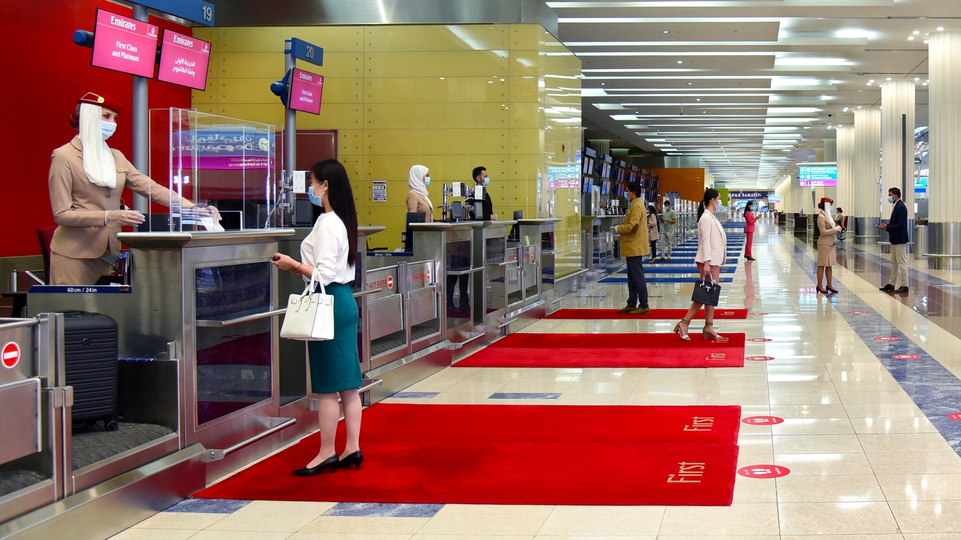 Emirates wdraża COVID-owe paszporty zdrowotne. Będą działać już w kwietniu