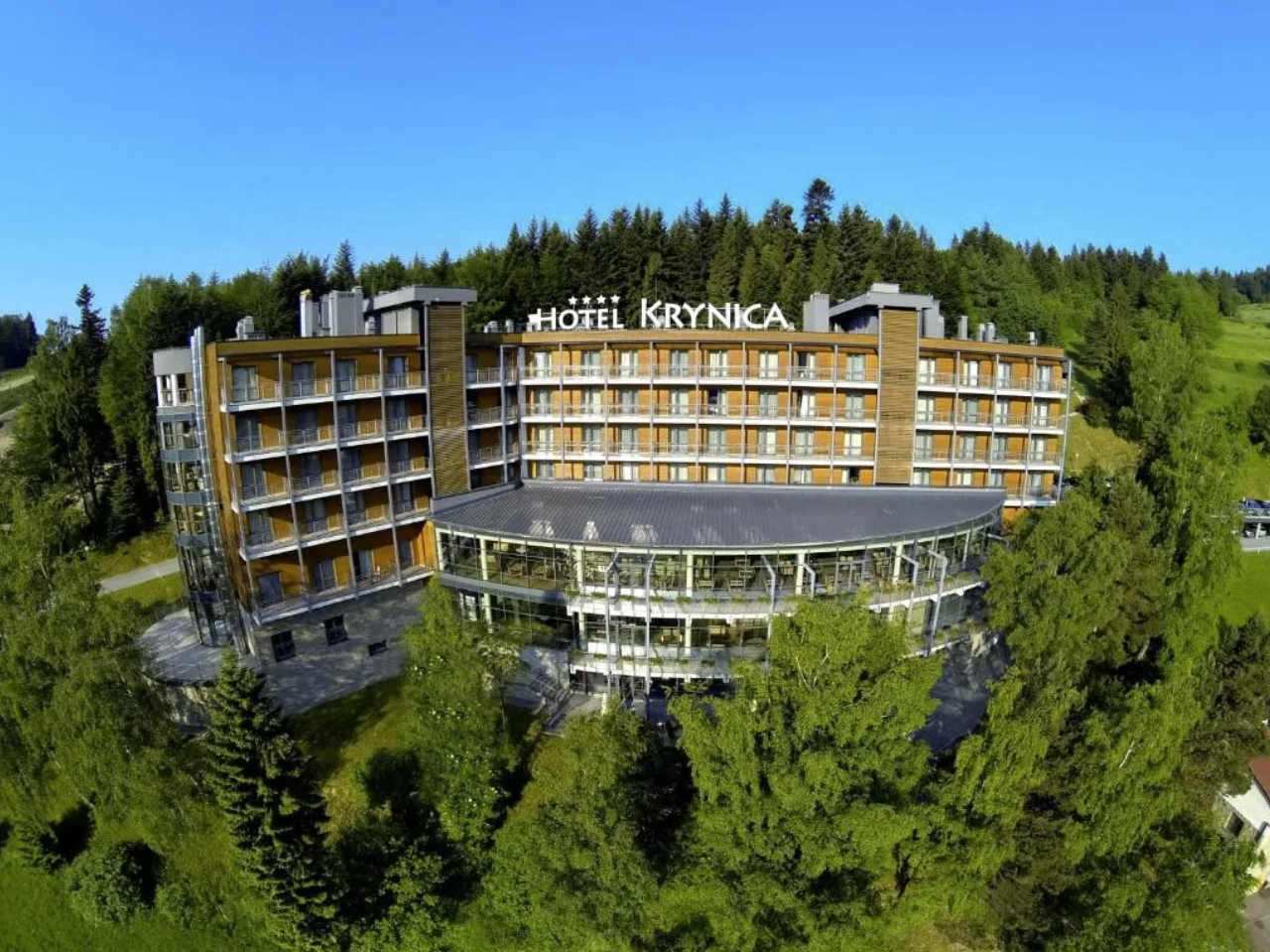 Majówka w hotelach ze strefą spa & wellness: zbiór noclegów w całej Polsce od 129 PLN/pokój