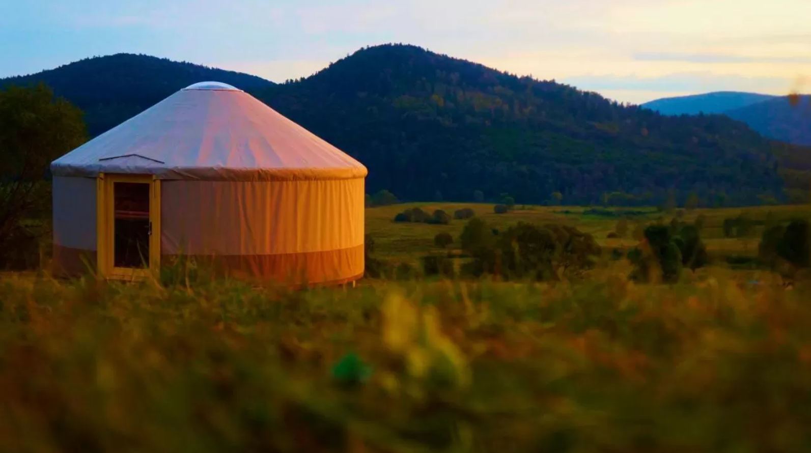 Wiosna w Polsce: noclegi z weekendem w luksusowych namiotach oraz jurtach już od 320 PLN/noc