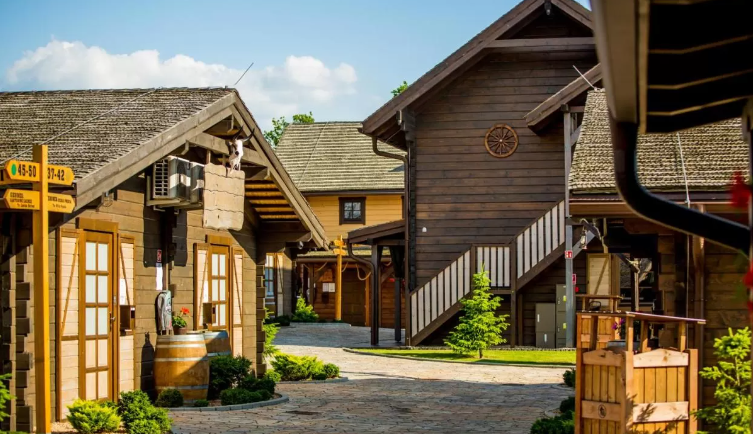 Co za oferta! Noclegi ze śniadaniami (piątek-niedziela) w znakomitym Western Camp od 246 PLN/pokój