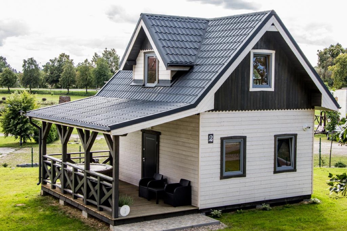 Wiosna w Malborku: noclegi w drewnianym domku z widokiem na zamek za 157 PLN/noc