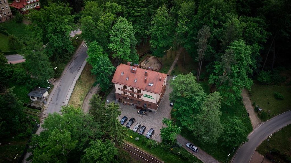 Wakacje w Górach Opawskich: noclegi ze śniadaniami w Gościńcu pod Bukiem za 160 PLN/pokój