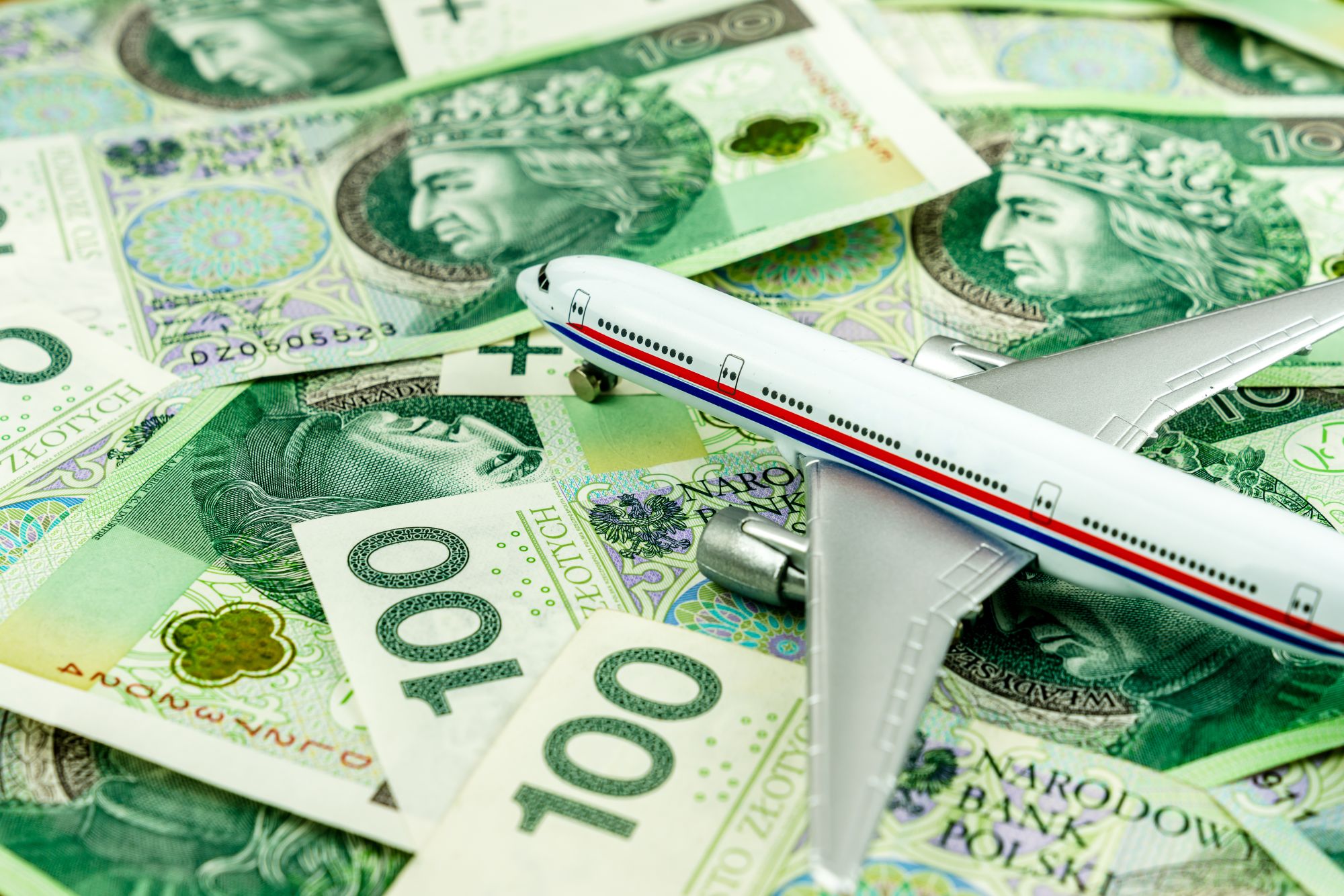 Zgarnijcie do 200 PLN bonusu za założenie konta w banku przez internet