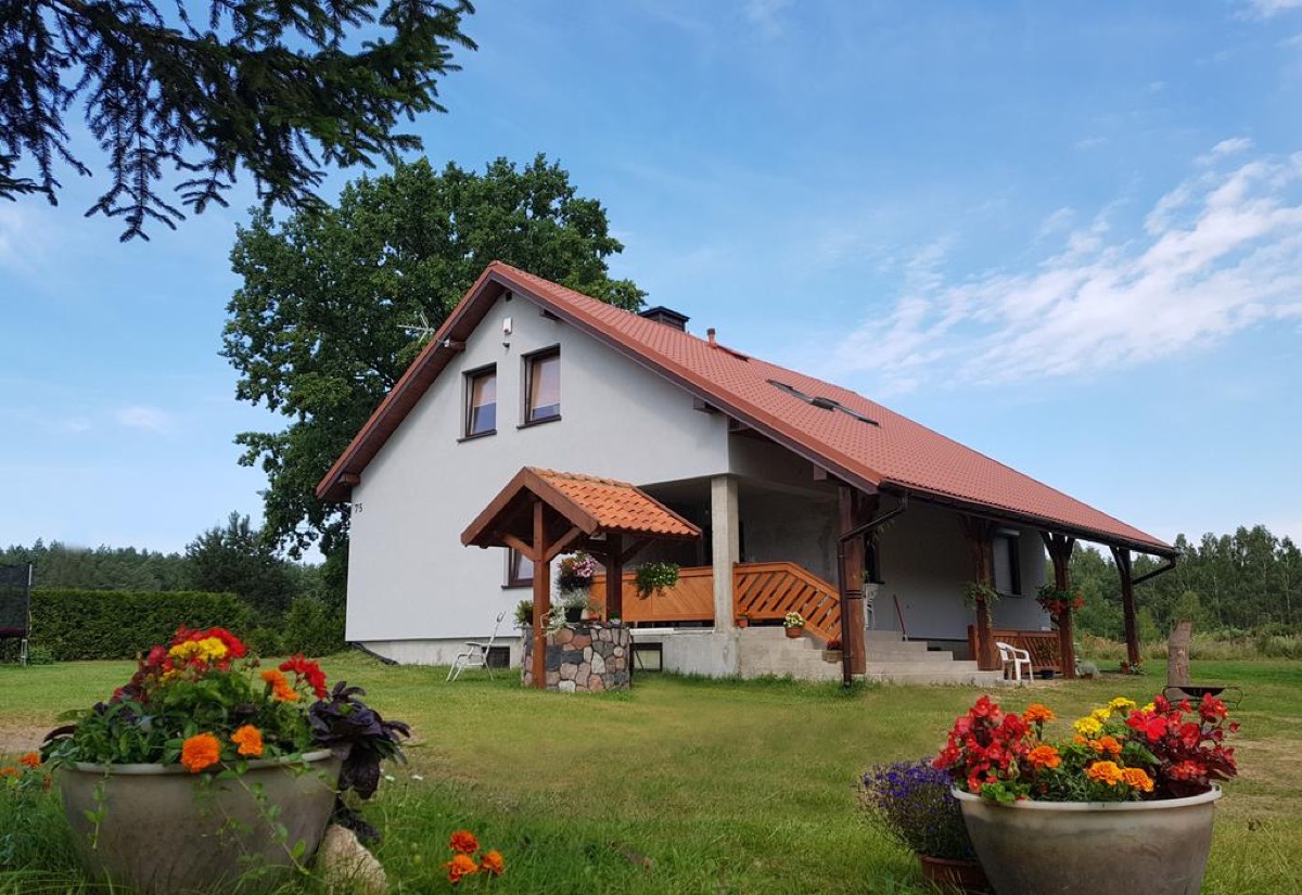 Wakacje na Mazurach: noclegi w apartamencie nad jeziorem Brzozolasek za 134 PLN/noc