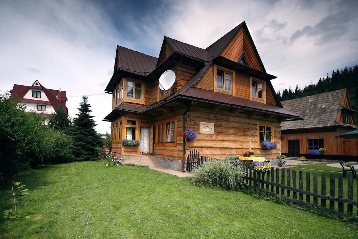 Boże Ciało w Tatrach: noclegi w drewnianej willi na Podhalu za 131 PLN/pokój