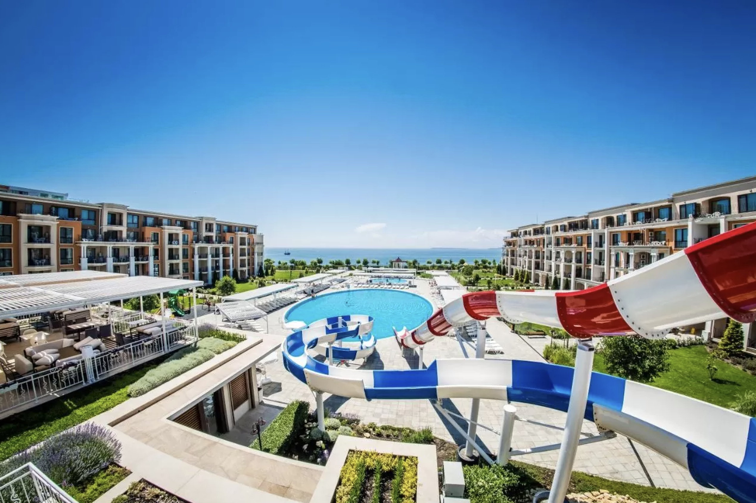 Lato w Słonecznym Brzegu za 826 PLN. Loty z Poznania i 4* hotel z aquaparkiem