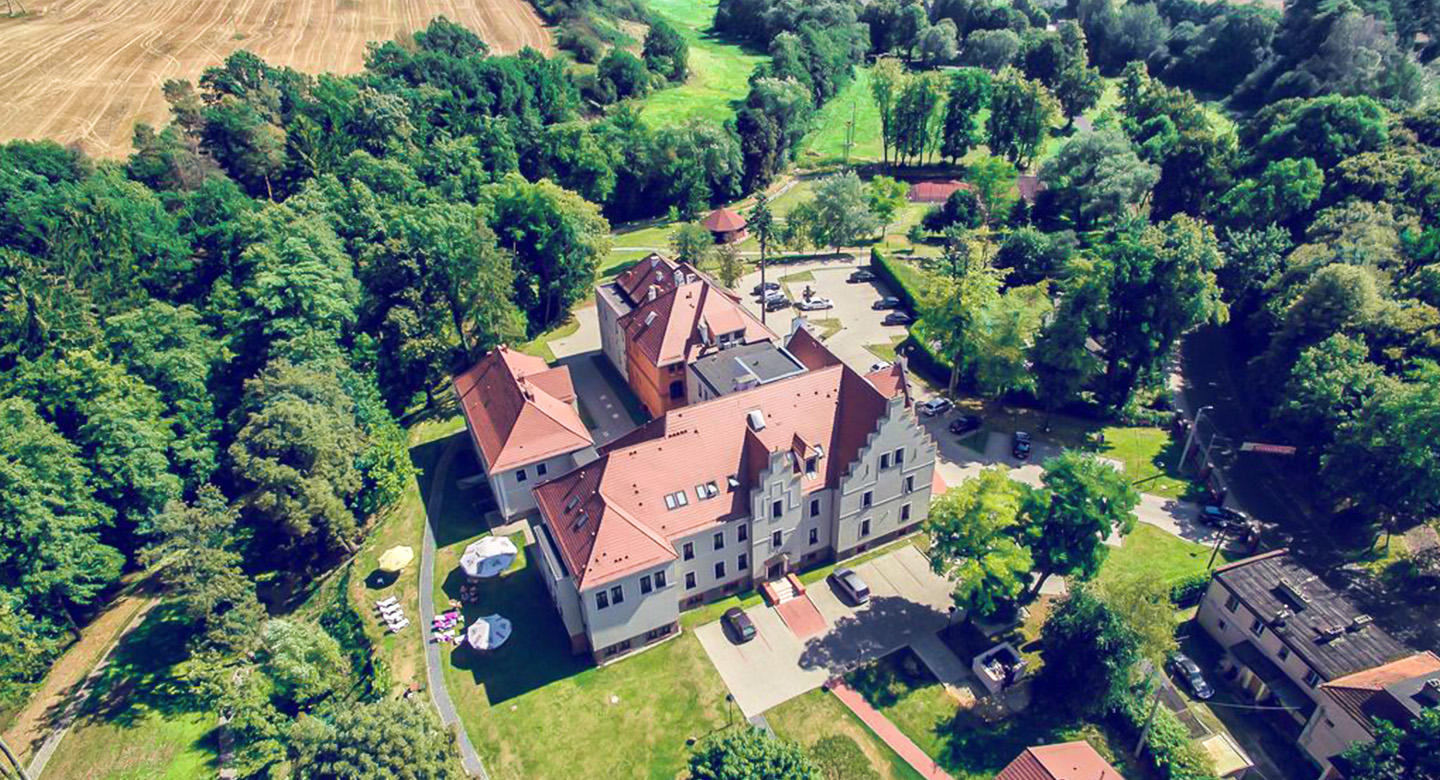 Wino & Spa w Górach Sowich: 3* hotel Niemcza z wyżywieniem za 329 PLN/pokój. Dużo terminów – również na lato