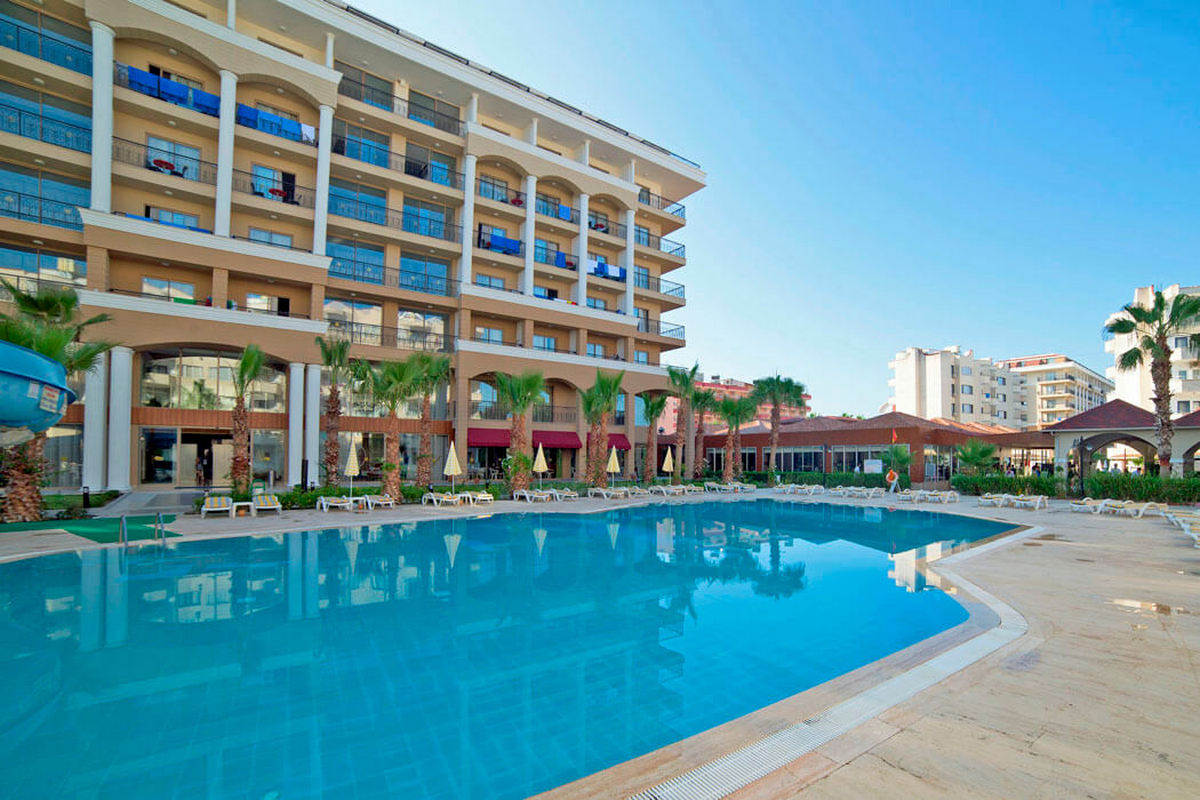 Przepis na tanie wakacje last minute? Riwiera Turecka z Bydgoszczy: 5* hotel z all inclusive za 1096 PLN