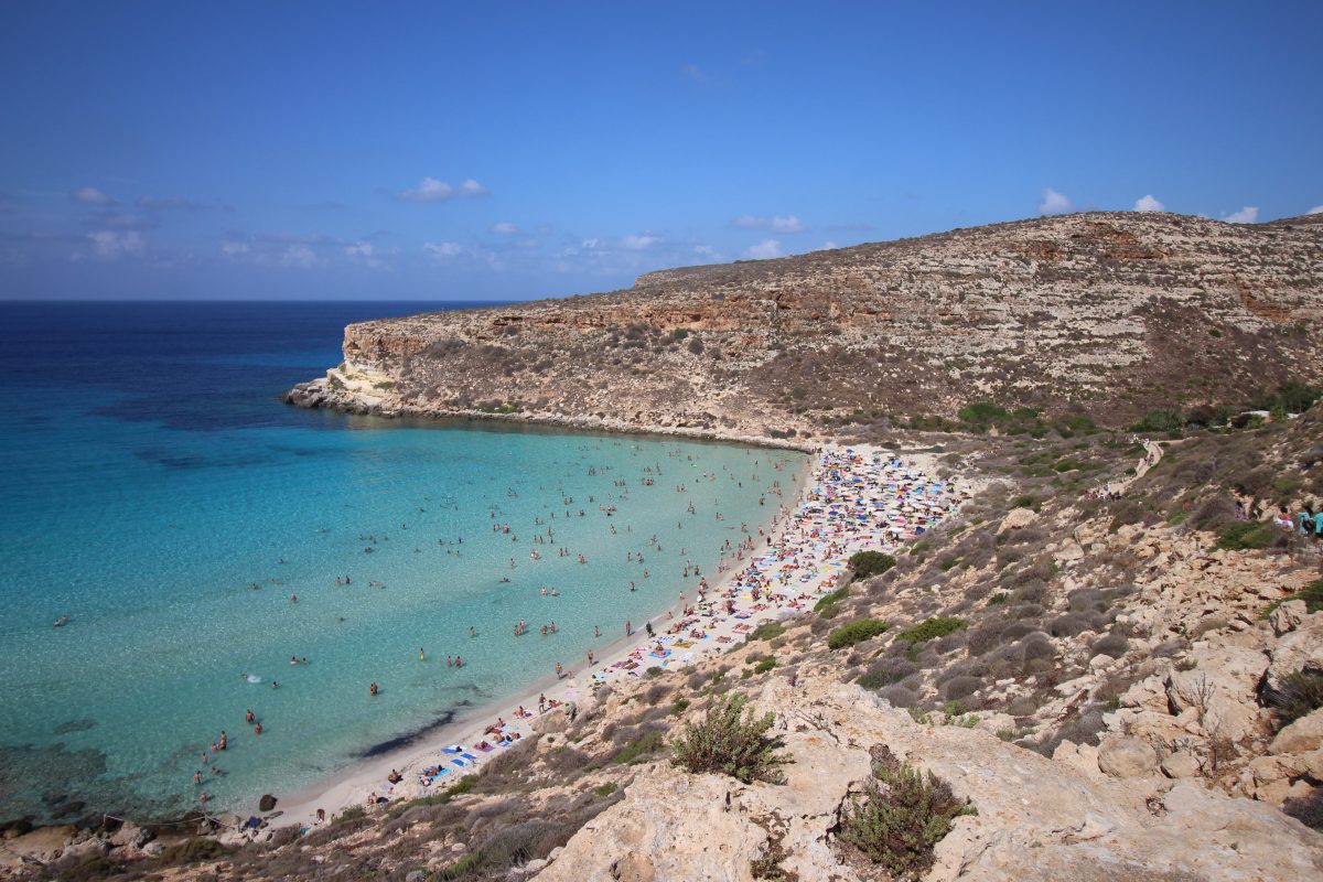 Niebanalna Italia! Lampedusa i Neapol w jednej podróży z Warszawy od 408 PLN #wrzesień