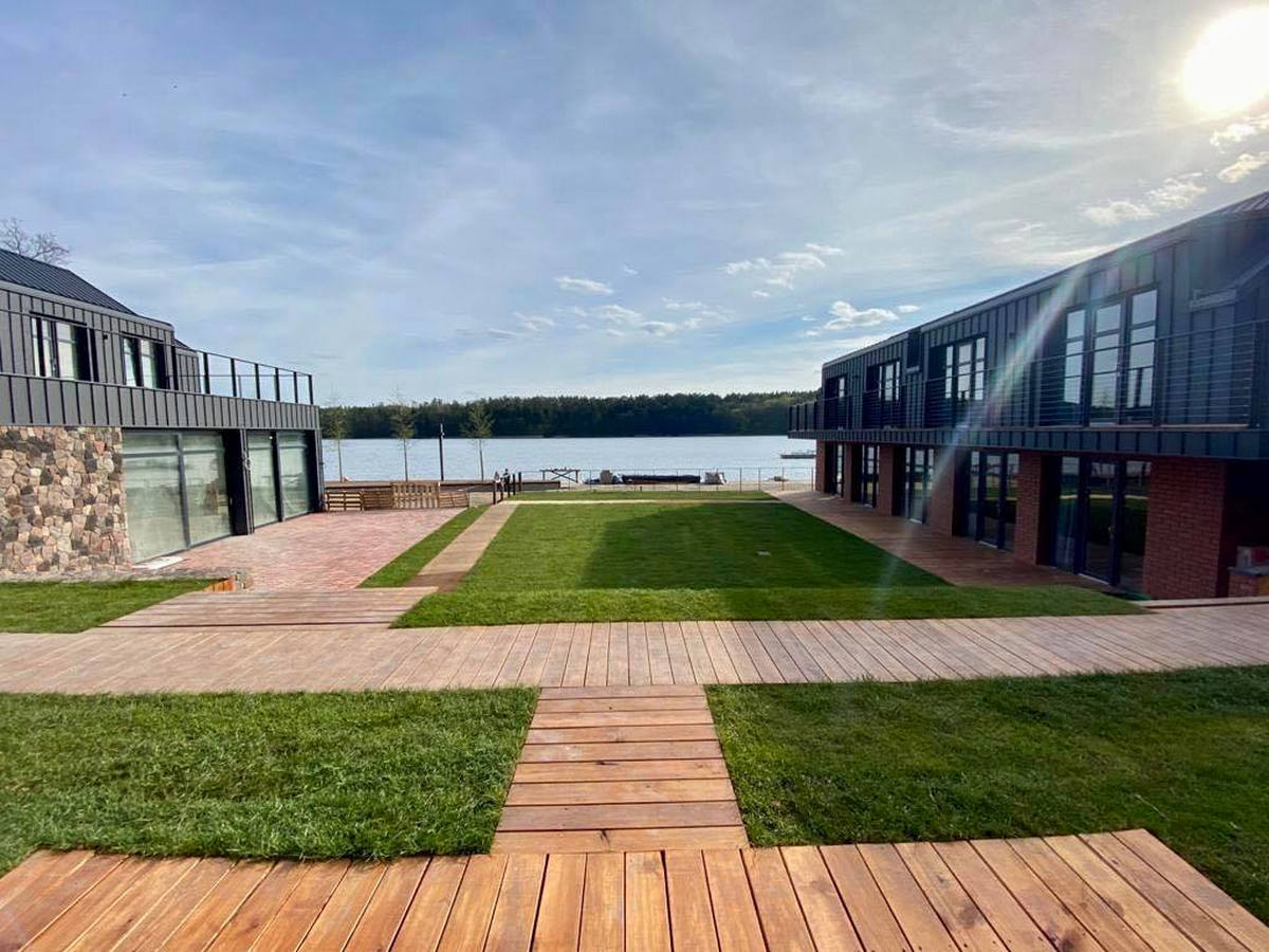 Zakończenie lata na Mazurach: propozycje zakwaterowania w dobrych obiektach od 184 PLN/pokój #wrzesień