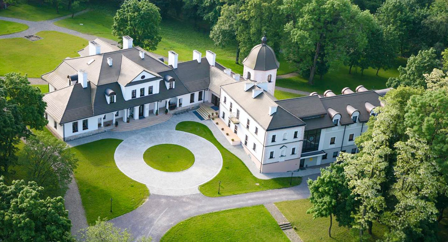 Dwór Kombornia Hotel