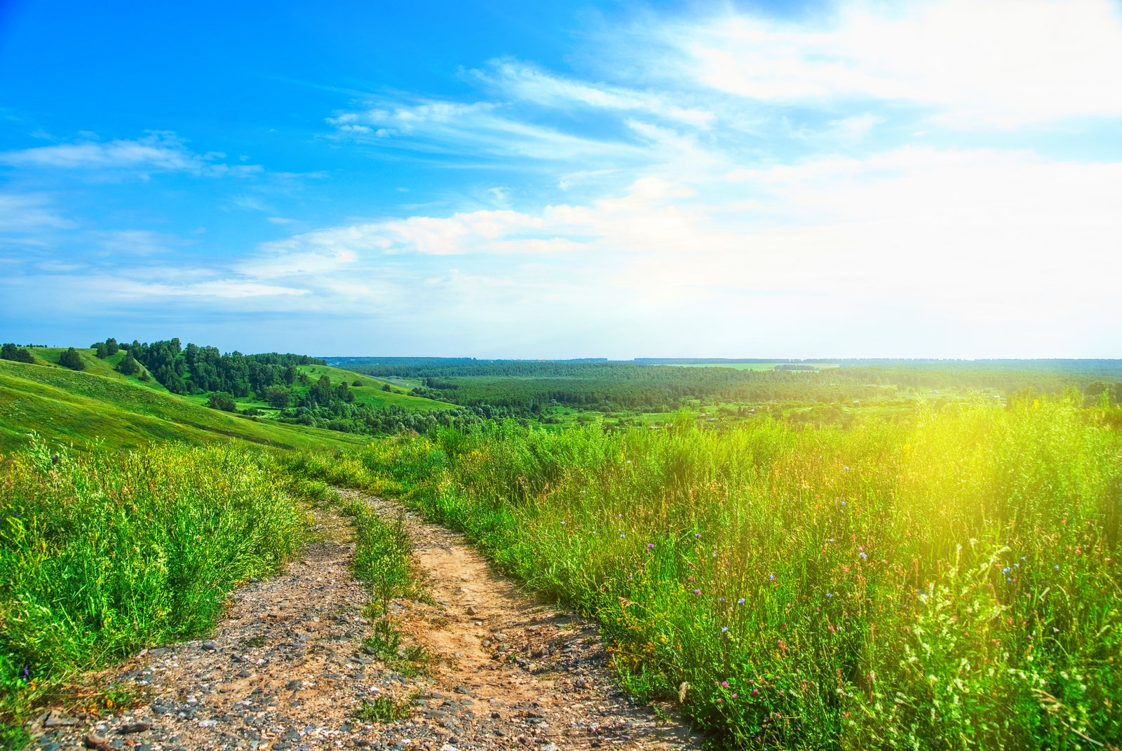 Pożegnanie wakacji w Polsce: zbiór weekendowych noclegów w kraju od 209 PLN/noc