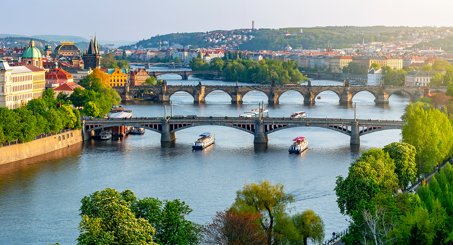 Do Pragi na wakacje i nie tylko! Noclegi ze śniadaniami w 4* hotelu od 293 PLN/pokój