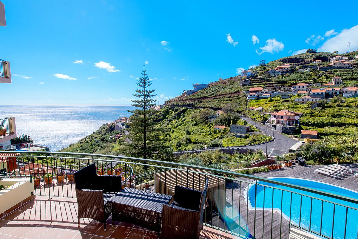 Wczasy na Maderze: 7 dni w 4* hotelu z wyżywieniem za 2699 PLN. Wylot z Warszawy