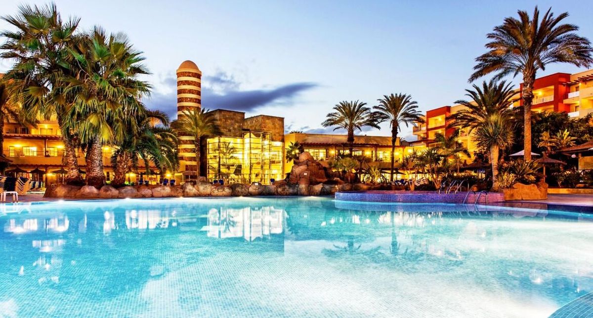 Wyspy Kanaryjskie na bogato: tygodniowe all inclusive w 4* hotelu na Fuerteventurze od 2301 PLN (wyloty z 3 polskich miast)