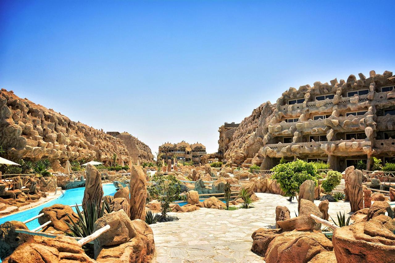 Wczasy w Egipcie: all inclusive w niezwykłym 5* Caves Beach Resort od 1475 PLN. Wylot z 5 miast