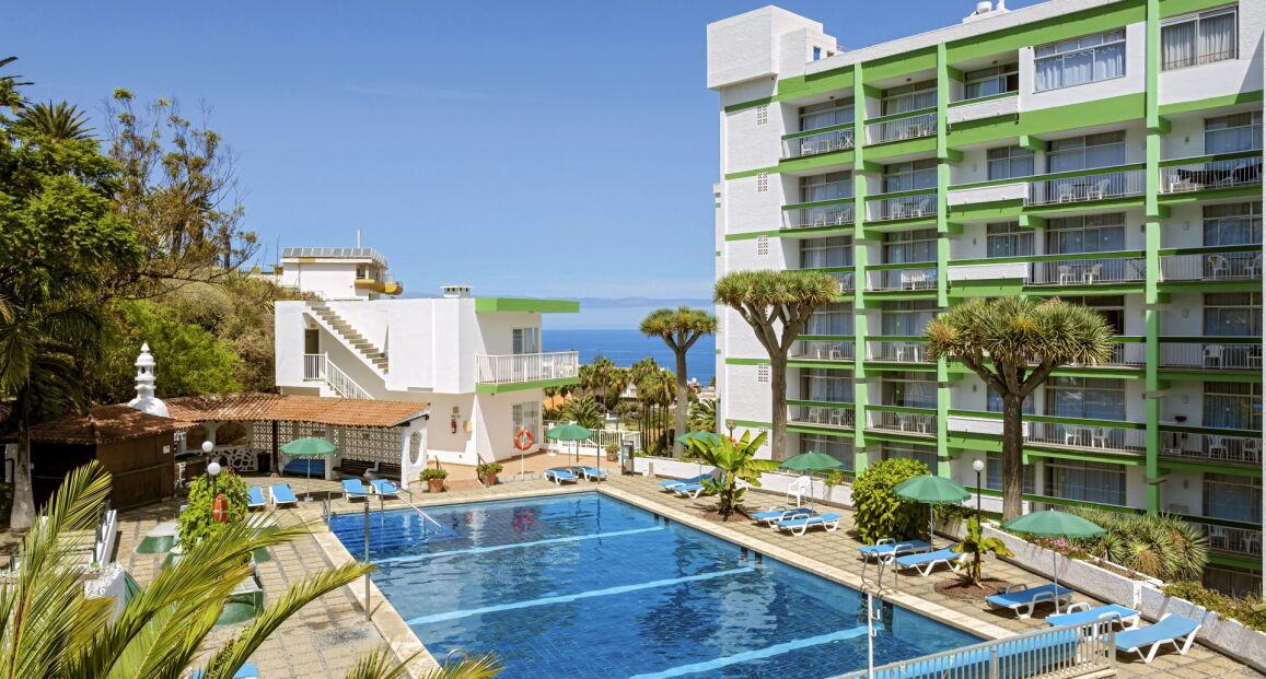 Teneryfa wzywa! Last minute ze śniadaniami w 3* hotelu na Kanarach od 1914 PLN. Wylot z Warszawy i Katowic