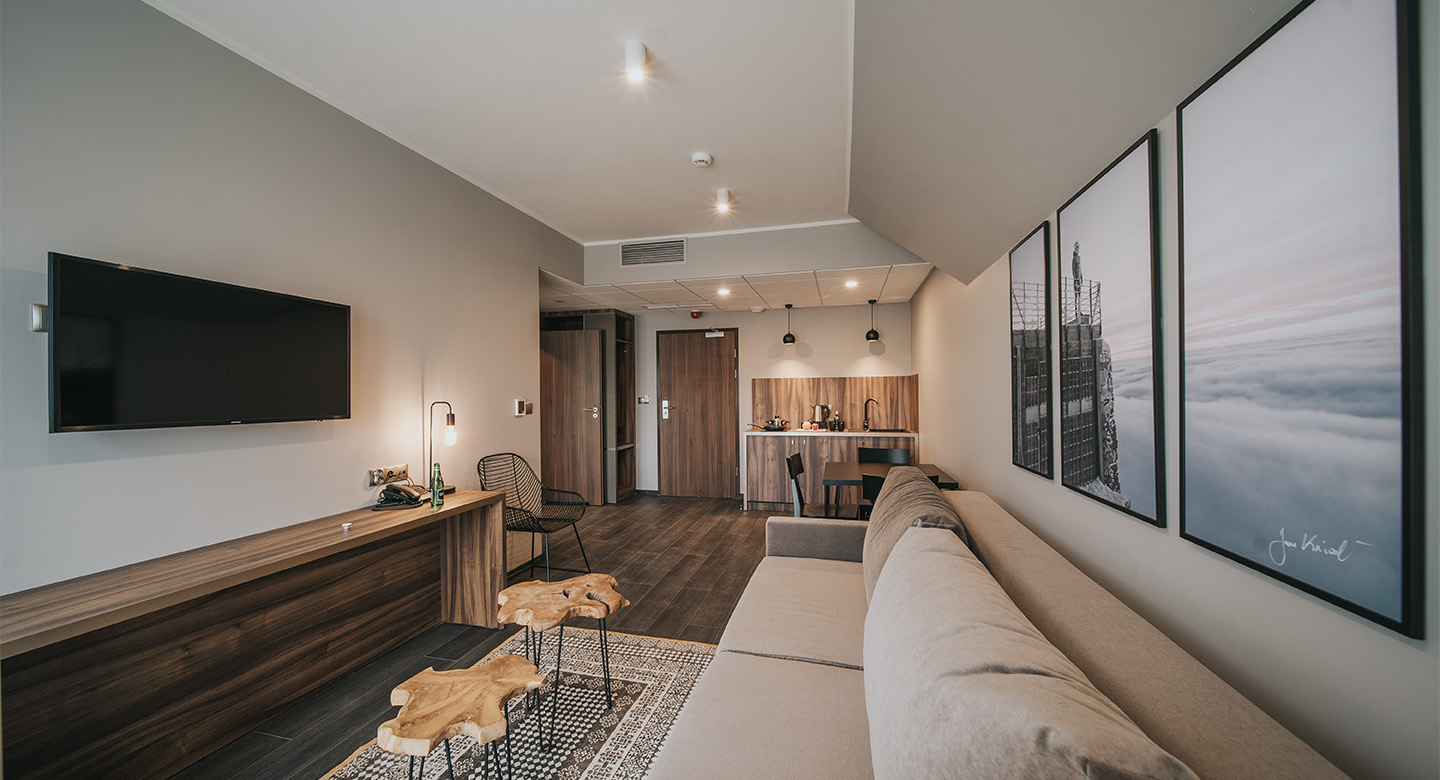 Lake Hill Apartments