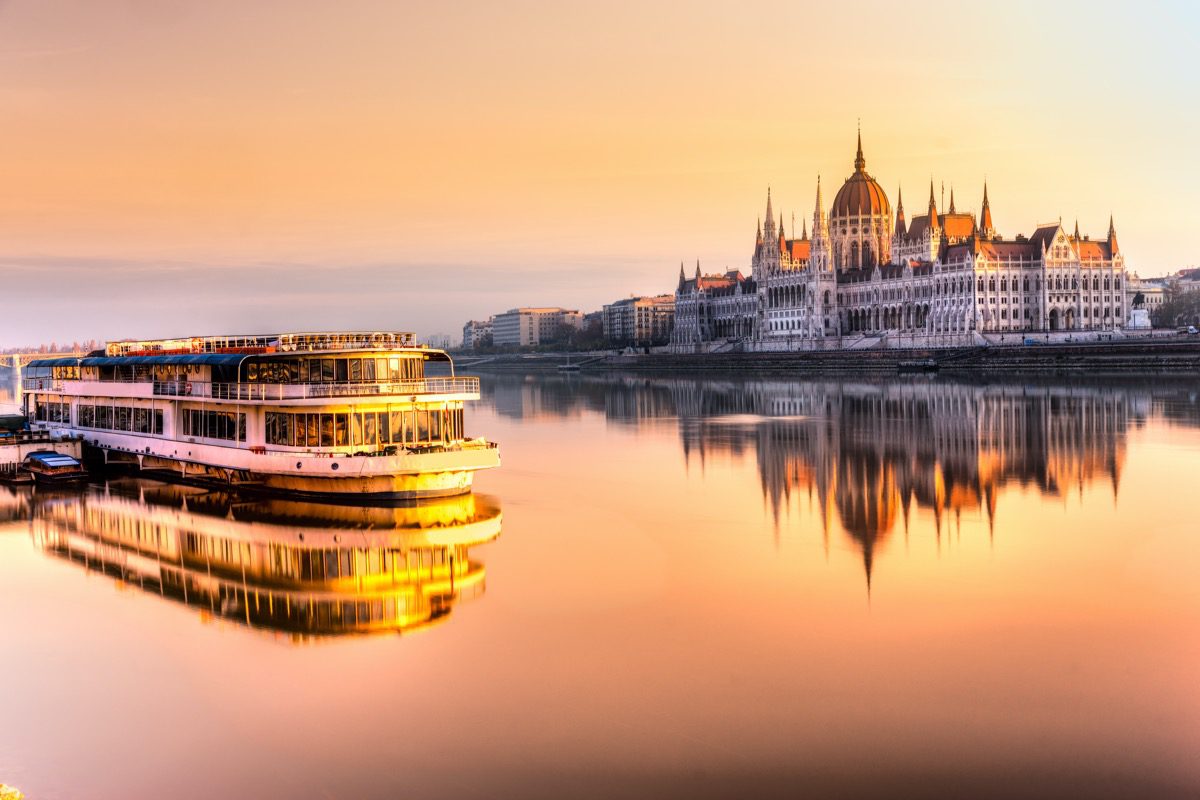 City break w Budapeszcie za 556 PLN. Loty z Warszawy + noclegi w hotelu