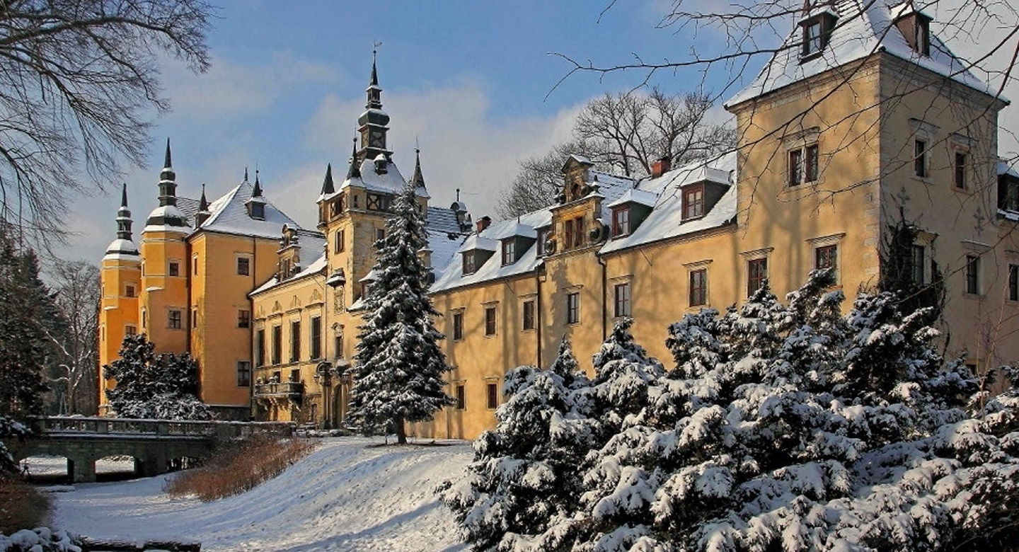 Urlop w Zamku Kliczków: noclegi z wyżywieniem w 4* hotelu od 199 PLN/pokój. Dużo terminów!