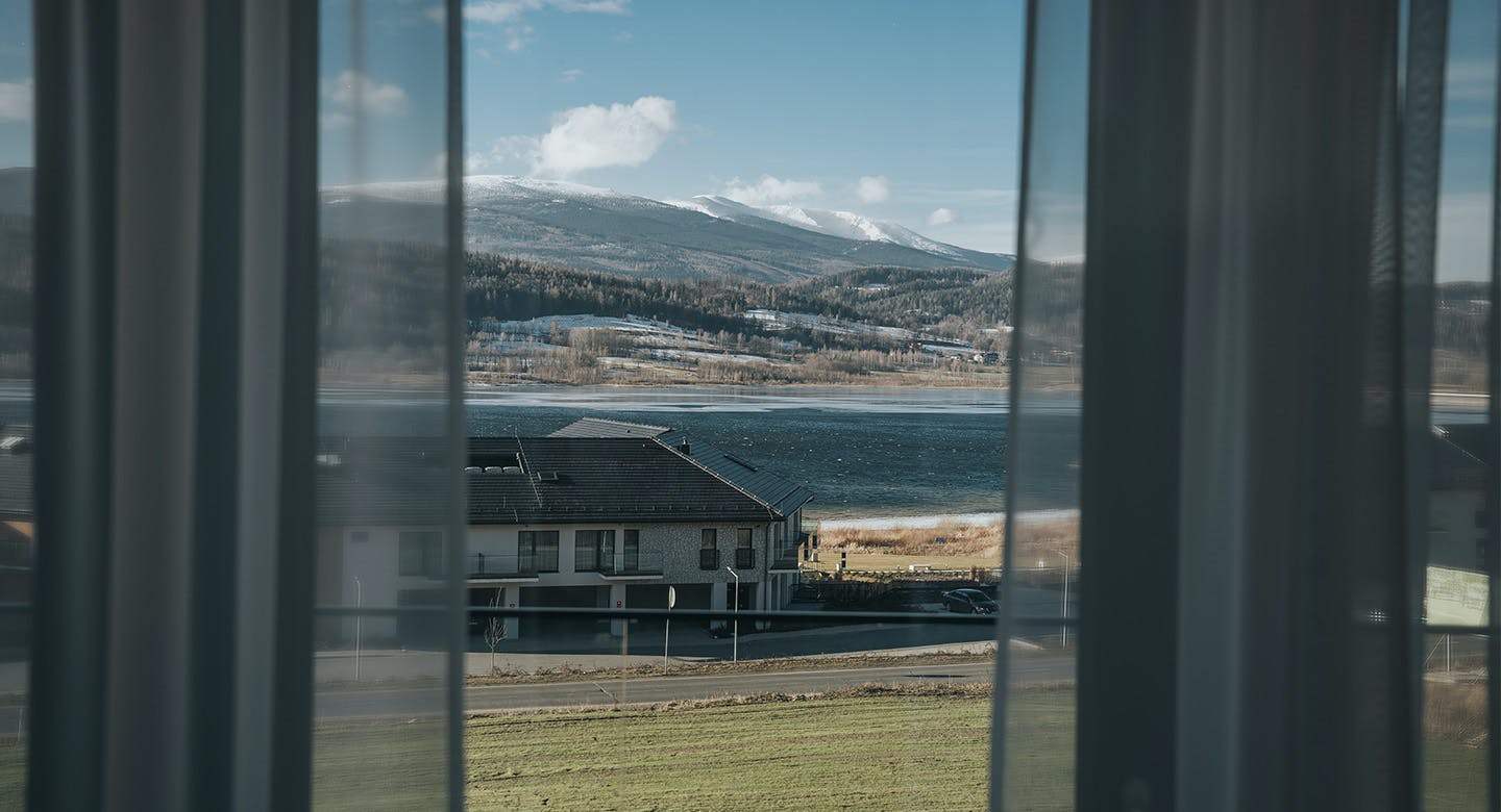 Lake Hill Apartments