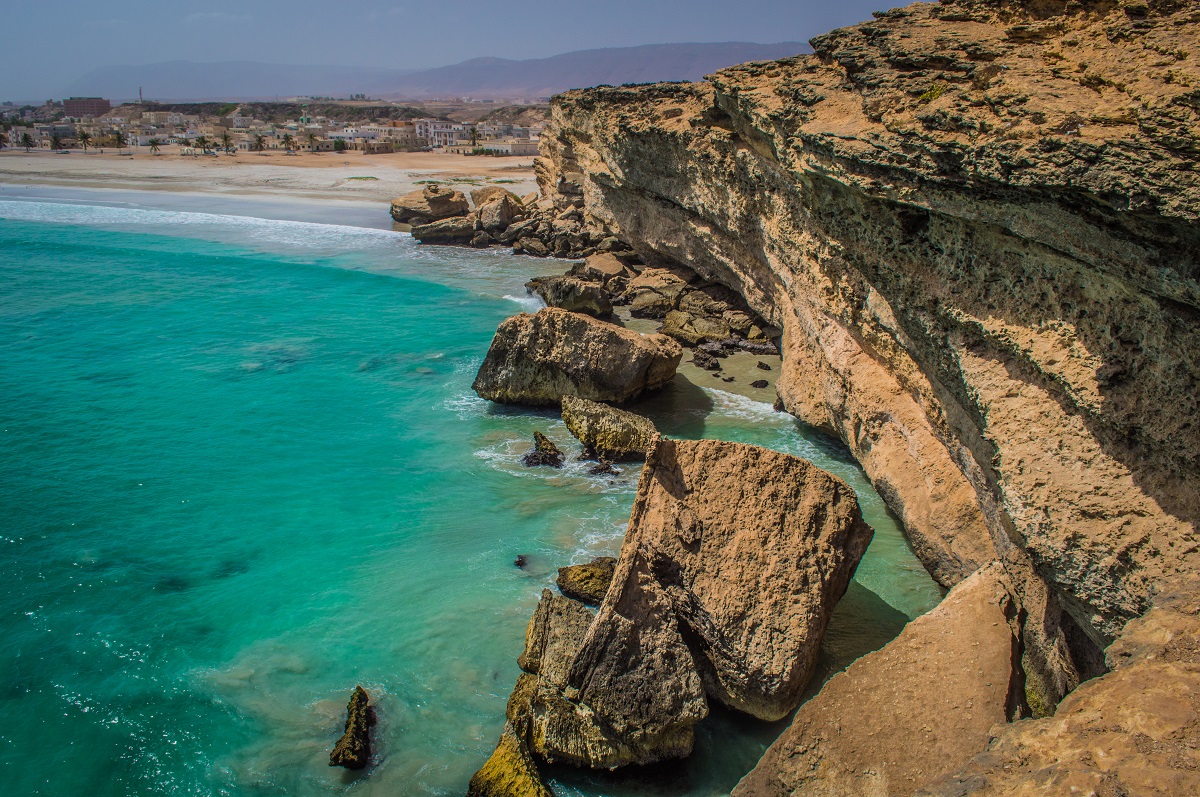 Oman last minute: 7 dni w 5* hotelu z pełnym wyżywieniem za 2600 PLN. Wylot z Warszawy