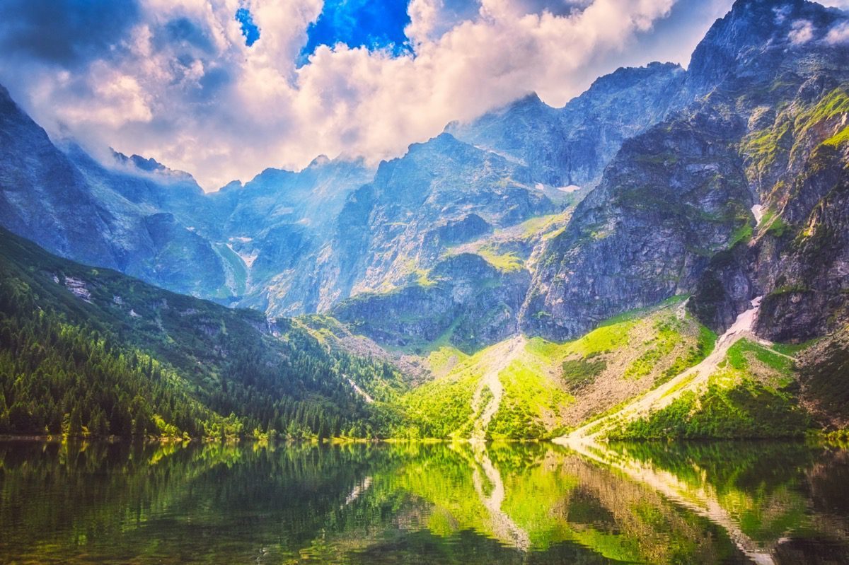 Majówka w Polsce: zbiór noclegów w malowniczych zakątkach kraju od 140 PLN/pokój