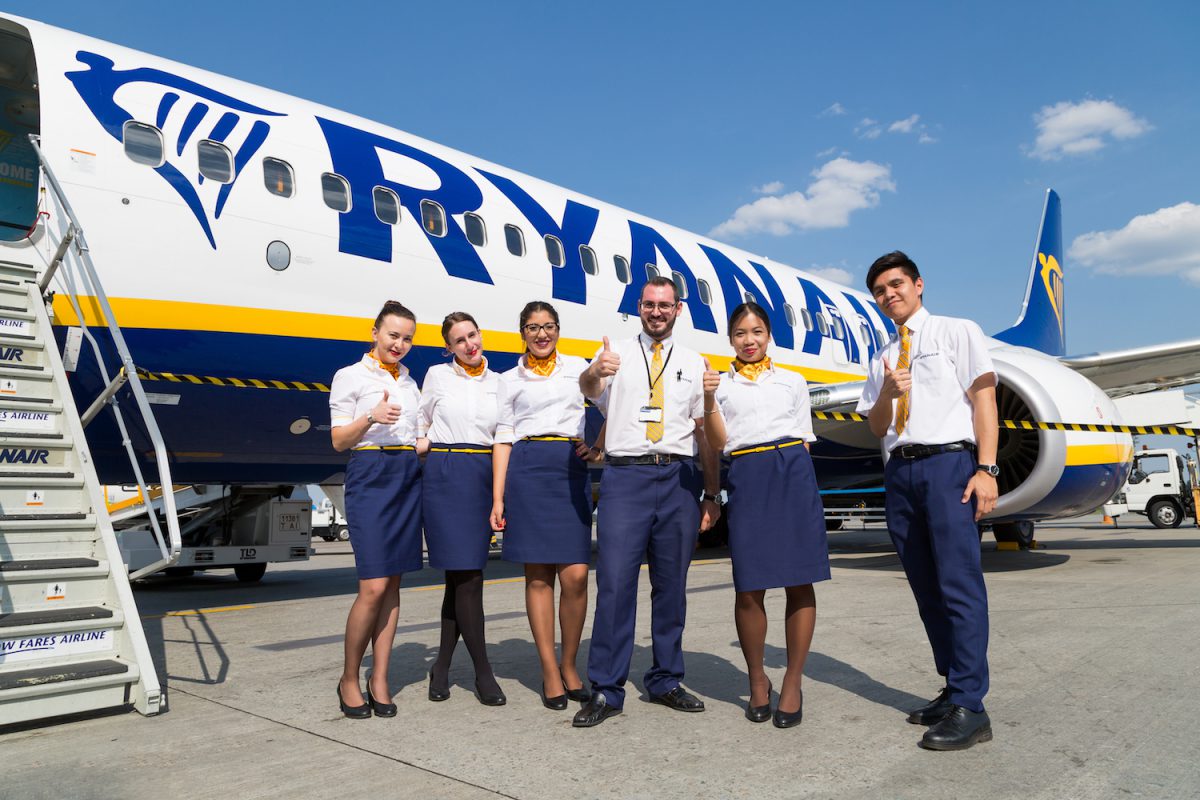 Tak się kończy kombinowanie. Ryanair zapłaci prawie 3 mln zł odszkodowania swoim pracownikom!