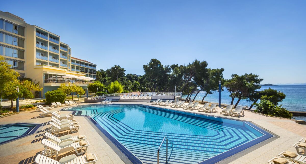 All inclusive light w Chorwacji. Tydzień w 4* hotelu nad morzem od 2000 PLN (wyloty z 4 miast)