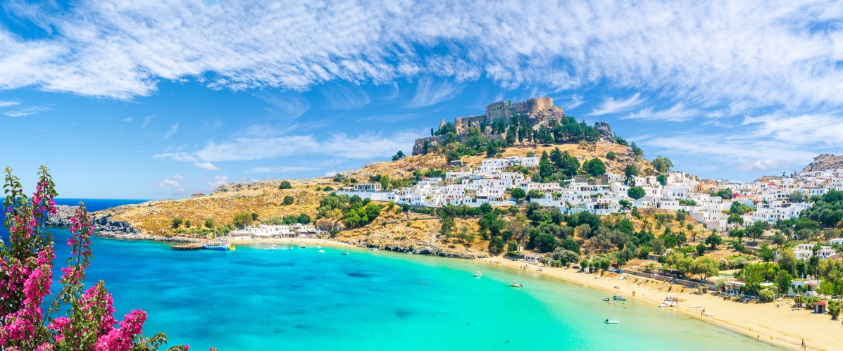 Lato na Rodos za 705 PLN. Loty z Warszawy i noclegi blisko plaży