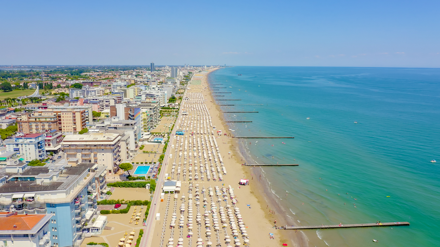 Wakacje na wyspie Lido za 1490 PLN. Loty z Katowic i tydzień w 4* hotelu nieopodal plaży