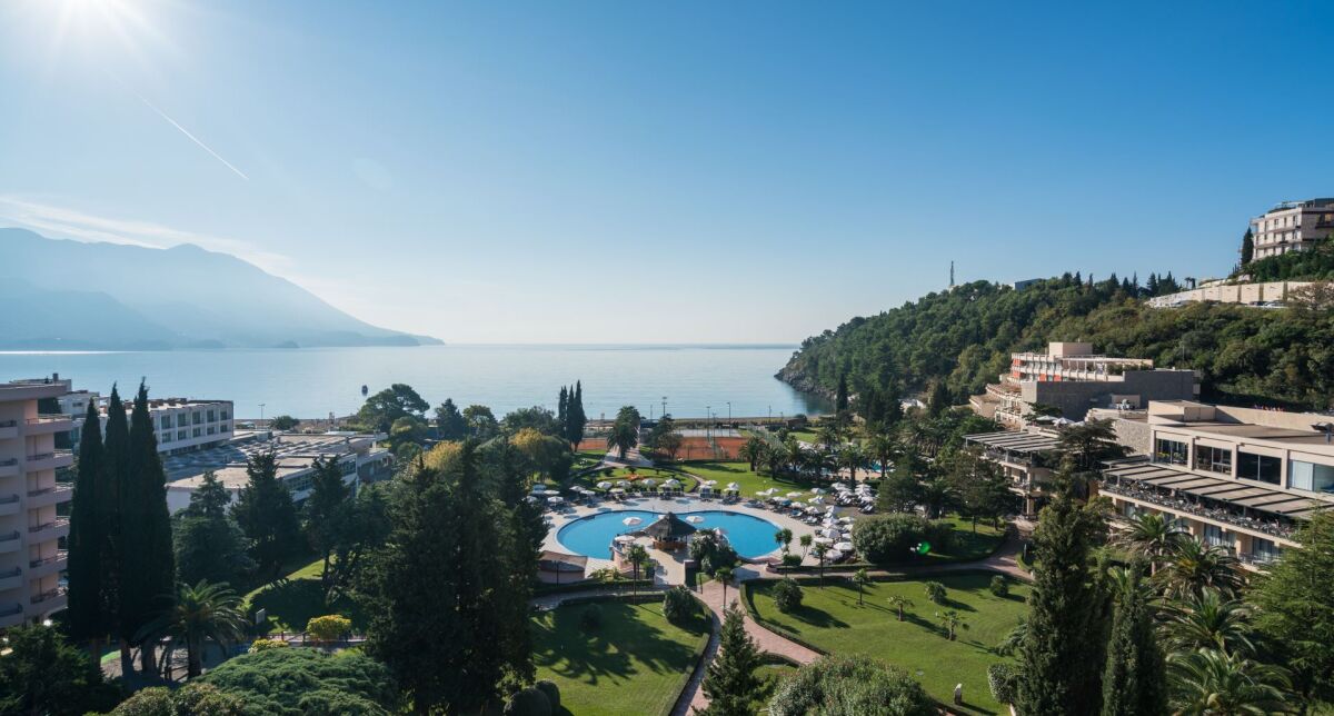 Tygodniowe all inclusive w 4* hotelu Czarnogórze od Czarnogórze od 2496 PLN. Wyloty z 5 miast