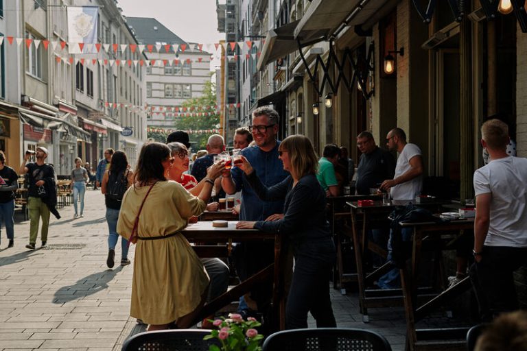 Kolejna linia anuluje trasy z Polski na wakacje! Wrócą dopiero za kilka miesięcy